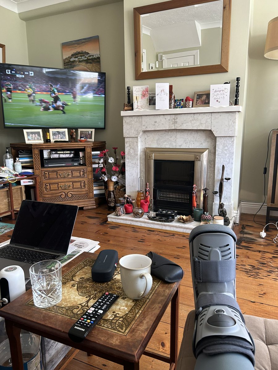 Sitting at home with a broken metatarsal instead of being in Northampton today 🥲 C’mon Munster! #SUAF #Weare16 #NORvMUN
