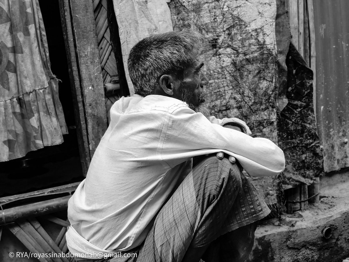 md_yasiein's tweet photo. Life without hope !
#streetphotography #rohingyatographer #refugees #Camplives #rohingyacamp #rohingya_muslims #hope #home #photojournalism #photography #livesofrefugees #photograph https://t.co/4F78OF3vg2