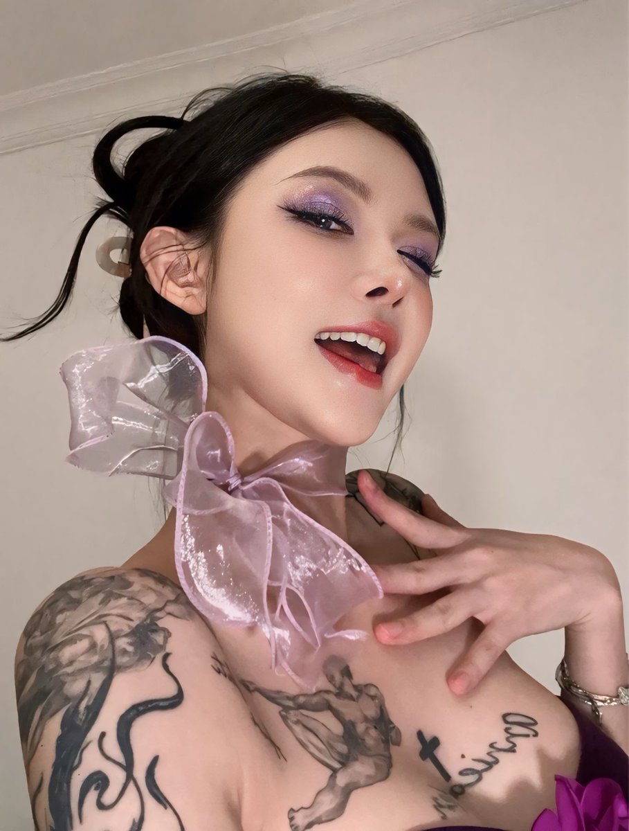 汤姆的梦中情猫（恶女版

“那就让汤姆再等一下吧～"
“可怜的汤姆又被玩弄于股掌之中！"没办法小渣猫就是很有吸引力啊💜💗💕 https://t.co/gpXcKz6NMH