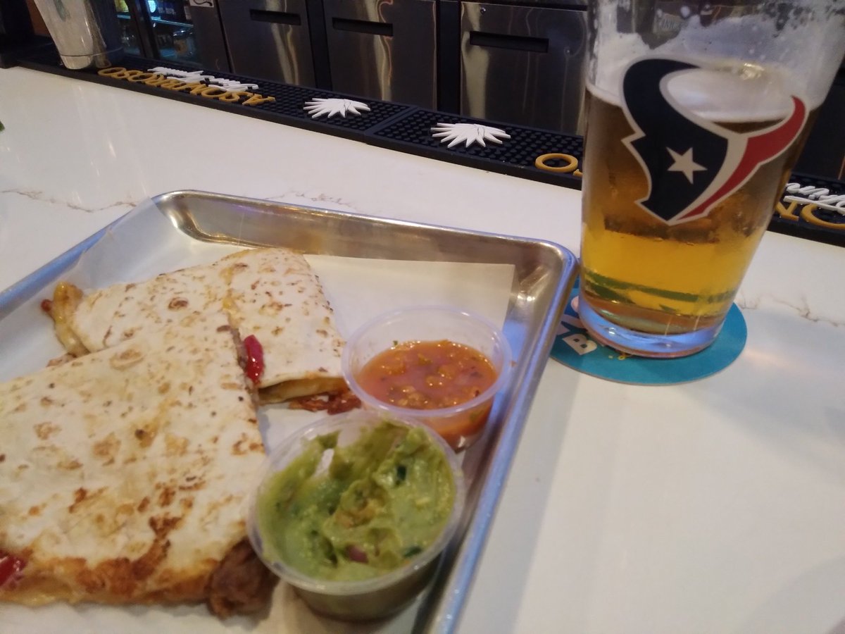 Ended last night at the Texas Taphouse for a few final beers and Quesadilla. The Eureka Heights Space Train is a great IPA.