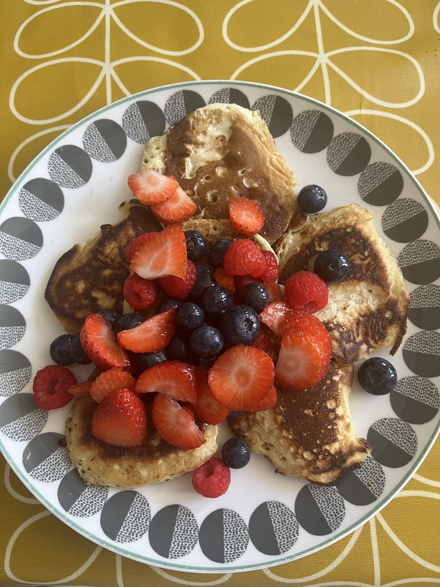 I’ve taken an executive decision that today is a TV and pyjama day. Already had American pancakes and berries for brunch so I think we can agree that I’m winning at Sunday