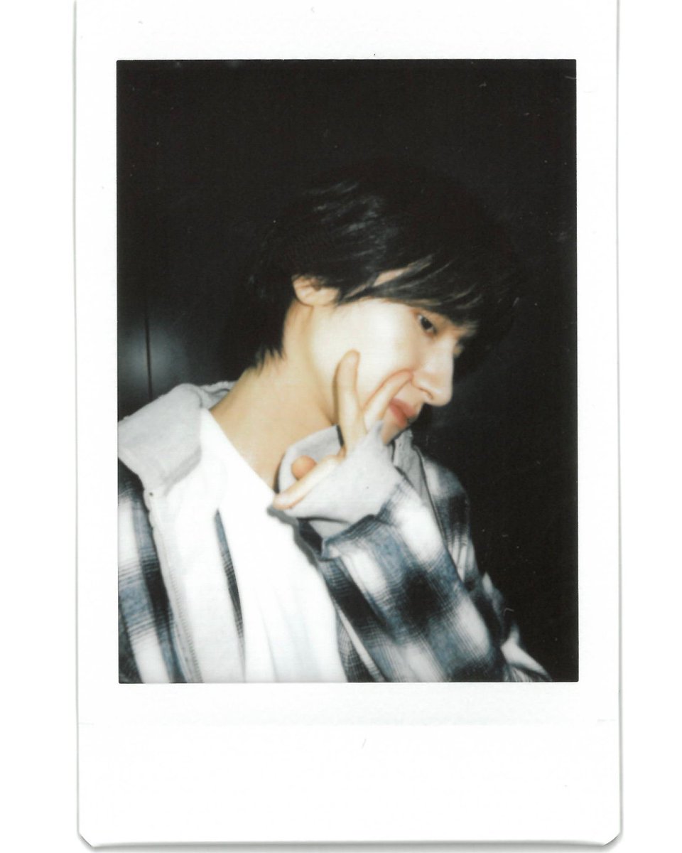 changkyun gallery tweet media