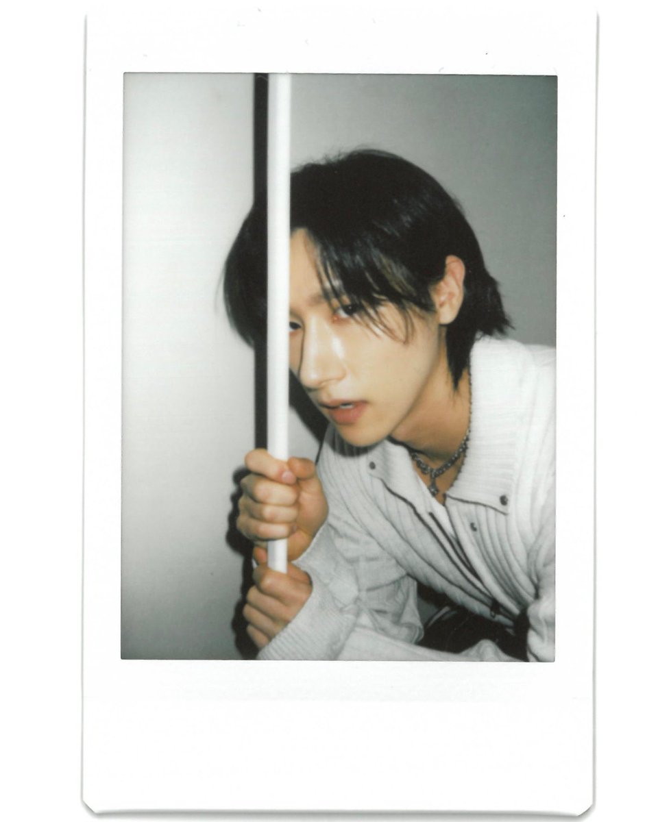 changkyun gallery tweet media