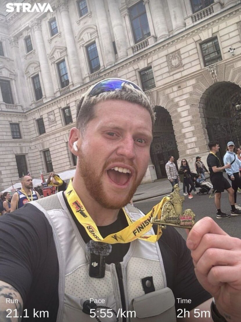 Ethan completed the London Landmarks half-marathon today in aid of @SHPcharity!🏅