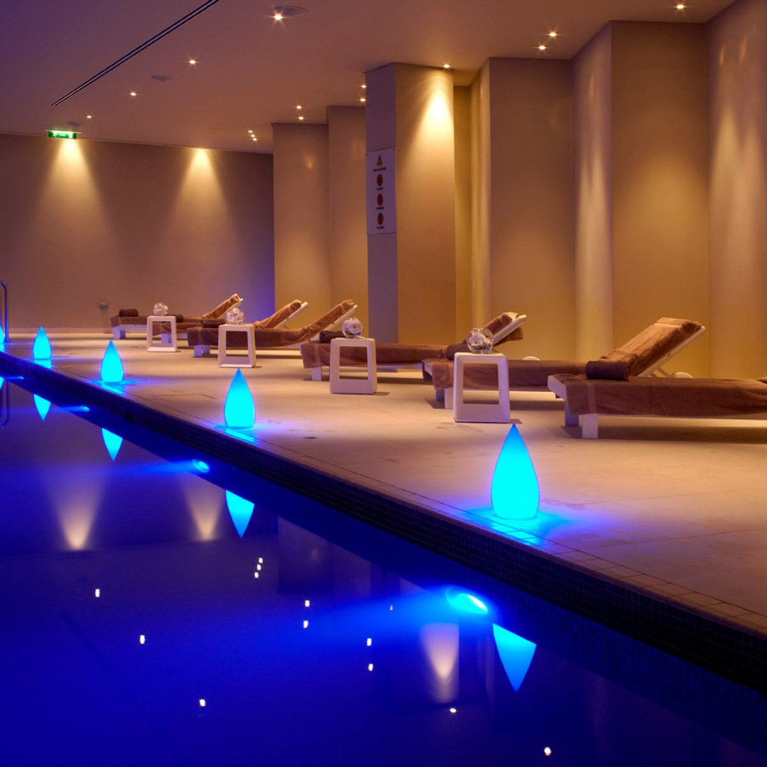 Celebrate this #WorldHealthDay by nourishing your mind, body, and soul at the Mandara Spa in Park Plaza Westminster Bridge. Whether it's a massage, a few laps in the pool, or simply taking a moment to unwind. 💆‍♀️ Book your next treatment here: parkplazawestminsterbridge.com/spa-fitness/