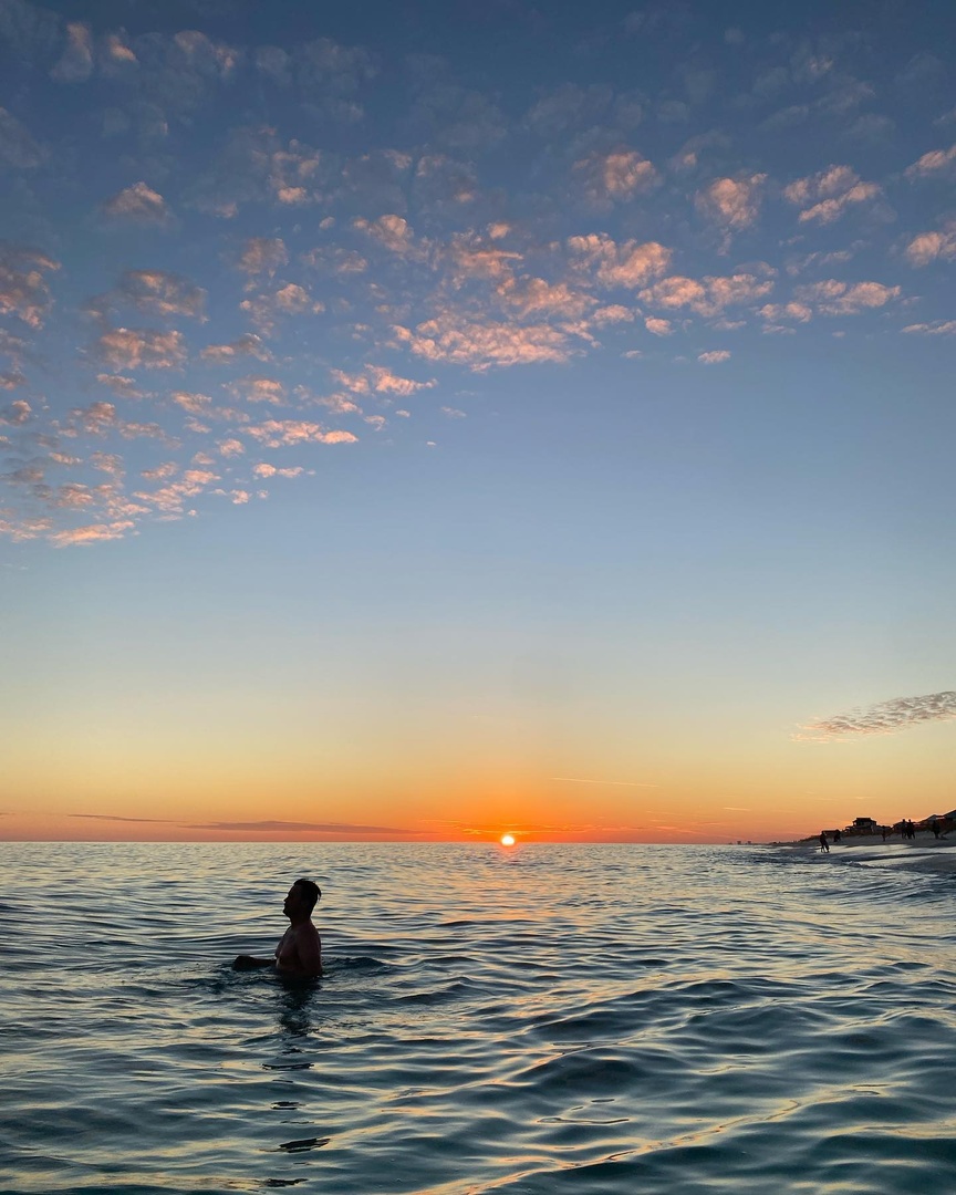 The best way to start the day? A sunrise ocean dip #VisitFlorida #LoveFL 📸 IG:@johnsonm4292 📍 Navarre Beach