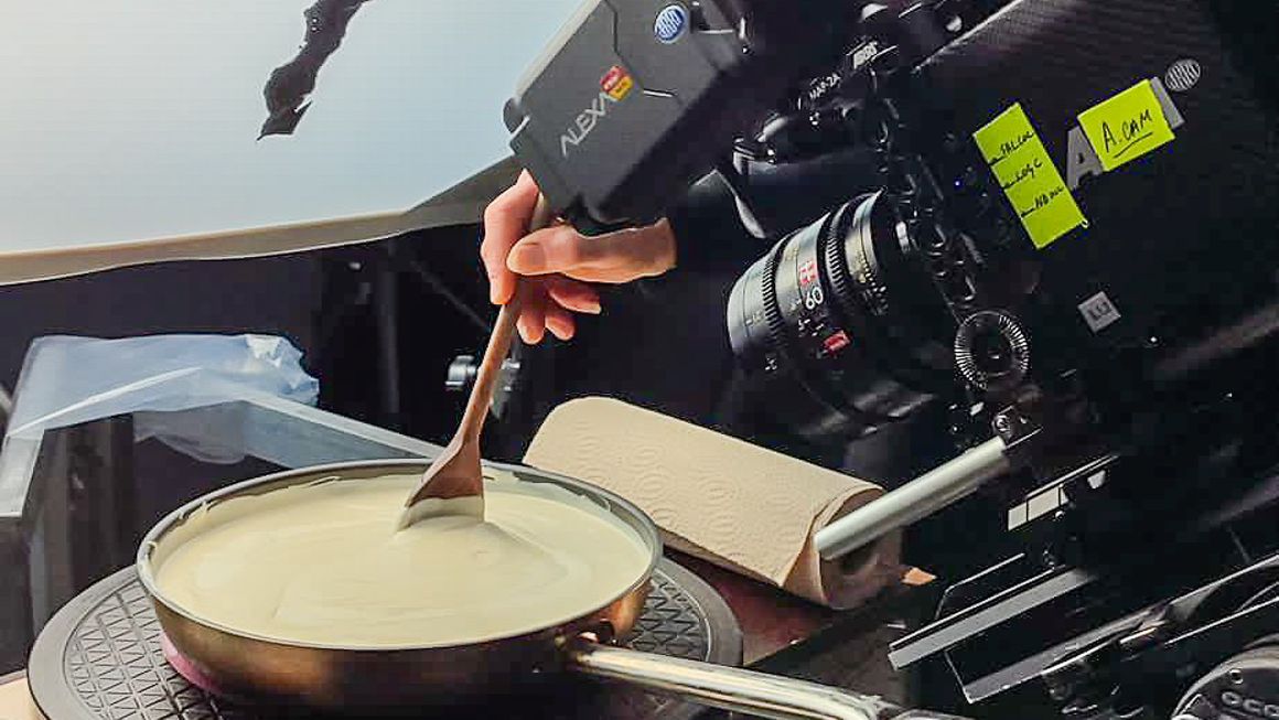 Take a look behind the scenes of a high-speed tabletop shoot where DP Winnie Heun, BVK used #SkyPanelX in a X23 configuration. In an exclusive interview with #ARRI, he talks about his experience using SkyPanel X for the first time. Read now: arri.link/43JTuD7