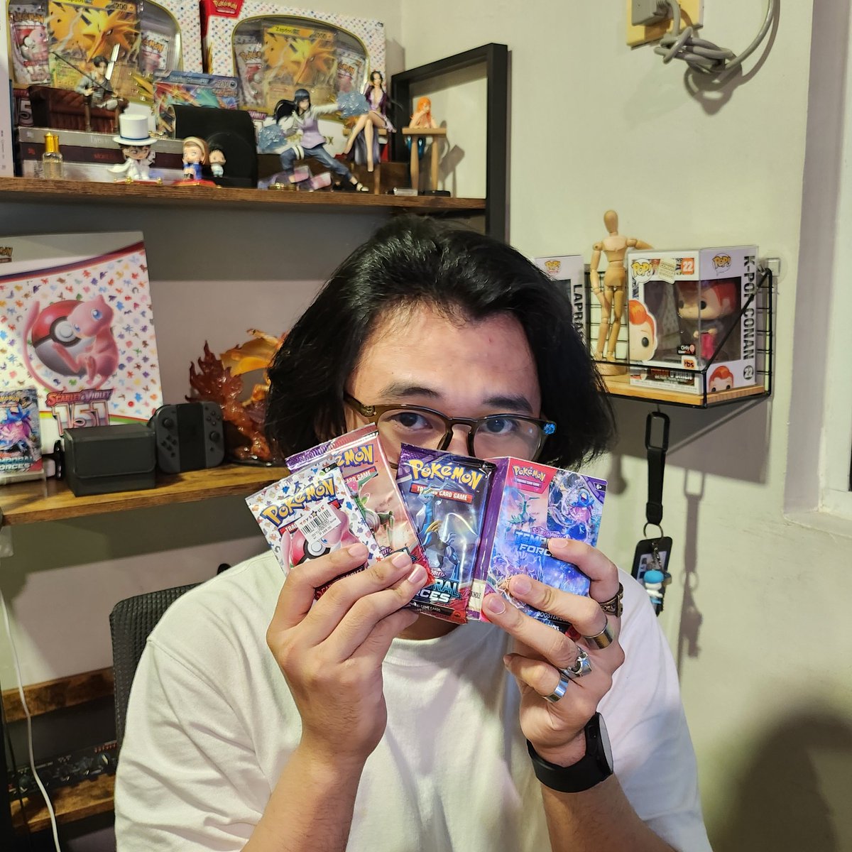 twitch.tv/juiceybruceyVO

8 Packin'