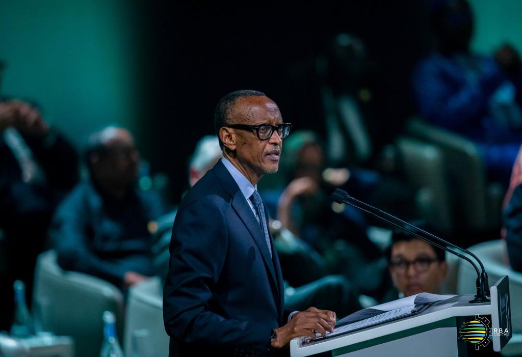'Never wait for rescue or ask for permission to do what is right – to protect people.' ~H.E
#PresidentKagame
#Kwibuka30