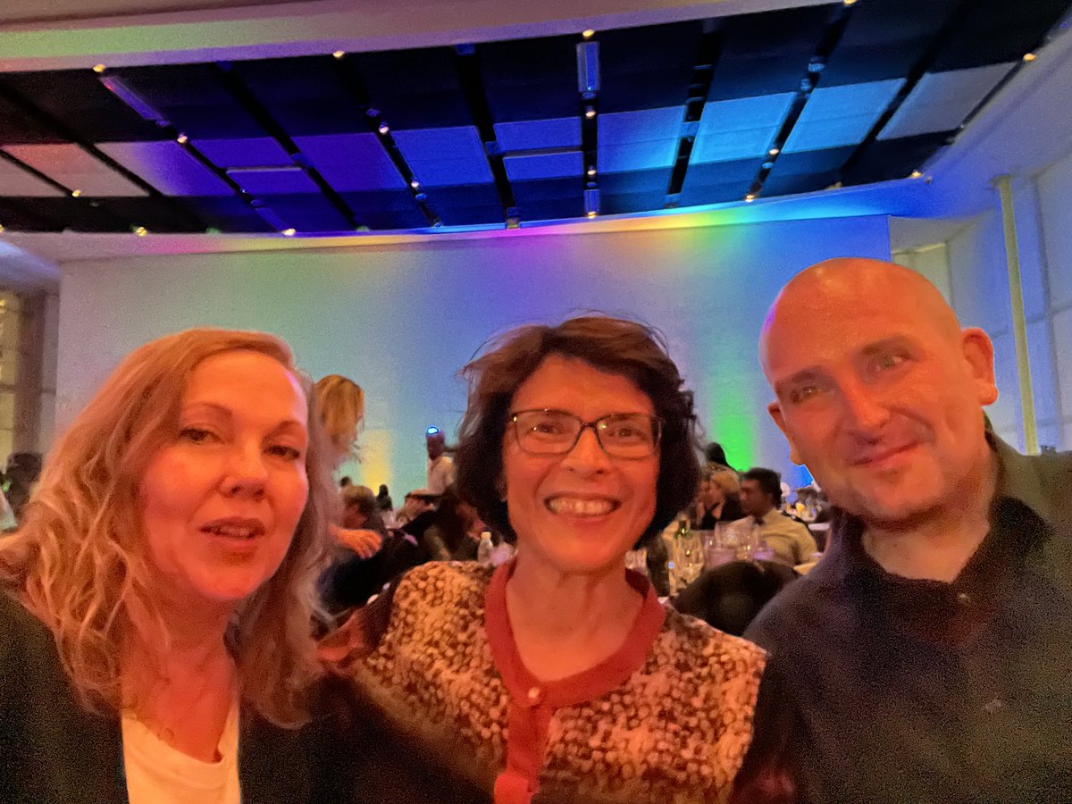 Carmem Bonfim (@carmembonfim1) on Twitter photo <a href="/DrLornan/">DrDonalMcLornan</a> <a href="/clinicalhaemat1/">Dr. Justin du Toit</a> <a href="/CarmeloGurnari/">Carmelo Gurnari</a> <a href="/AnnaSureda5/">Anna Sureda</a> <a href="/TheEBMT/">The EBMT</a> Wonderful meeting! thanks <a href="/clinicalhaemat1/">Dr. Justin du Toit</a> for the invitation. 🇧🇷& 🇿🇦 have many similar problems & we can work on solutions to improve outcomes for our patients! It’d be wonderful to get the <a href="/SBTMO/">SBTMO</a> , <a href="/LABMT2/">LABMT</a> , <a href="/Young_LABMT/">Young LABMT</a>, <a href="/TheEBMT_Trainee/">The EBMT Trainee Committee</a> & <a href="/TheEBMT/">The EBMT</a> together with SASCeTS🇿🇦🔝🔝 <a href="/DrLornan/">DrDonalMcLornan</a> <a href="/clinicalhaemat1/">Dr. Justin du Toit</a> <a href="/CarmeloGurnari/">Carmelo Gurnari</a> <a href="/AnnaSureda5/">Anna Sureda</a> <a href="/TheEBMT/">The EBMT</a> Wonderful meeting! thanks <a href="/clinicalhaemat1/">Dr. Justin du Toit</a> for the invitation. 🇧🇷& 🇿🇦 have many similar problems & we can work on solutions to improve outcomes for our patients! It’d be wonderful to get the <a href="/SBTMO/">SBTMO</a> , <a href="/LABMT2/">LABMT</a> , <a href="/Young_LABMT/">Young LABMT</a>, <a href="/TheEBMT_Trainee/">The EBMT Trainee Committee</a> & <a href="/TheEBMT/">The EBMT</a> together with SASCeTS🇿🇦🔝🔝