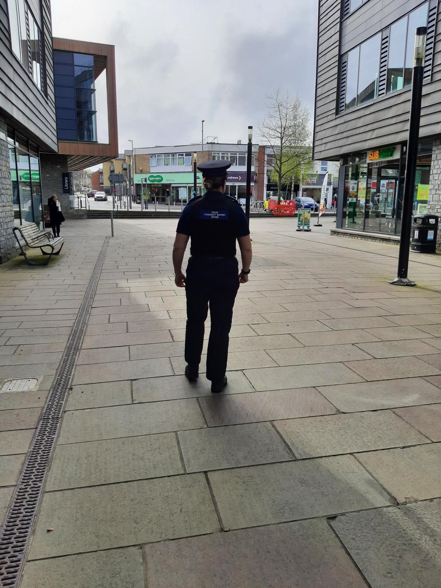 PCSO's conducting routine foot patrols along Keynsham high-street. #patrol #sayhi 👮 😁