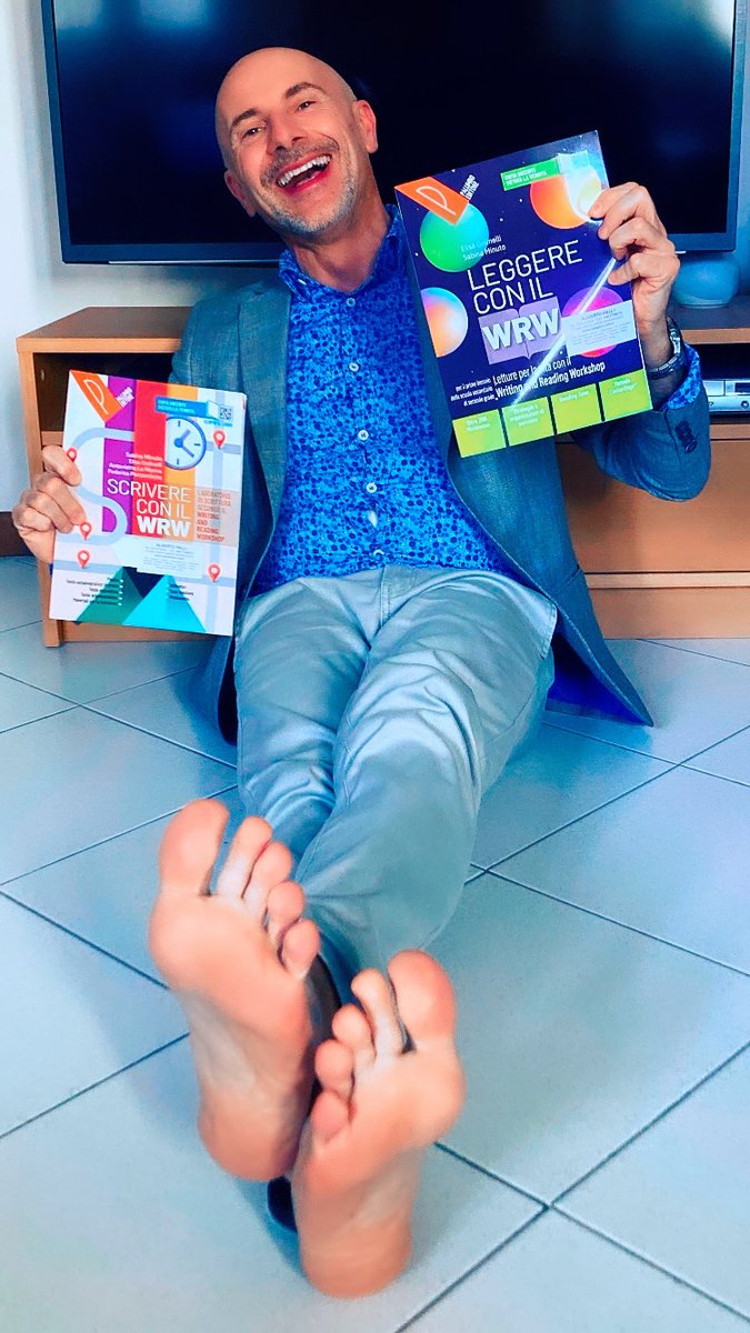 DavidDelCarlo's tweet photo. Finalmente sono arrivati questi due bellissimi volumi, ricchissimi di materiali (proposte operative, minilesson, testi) per applicare il #WritingReadingWorkshop al biennio delle superiori. Li consiglio a tutti i colleghi! https://t.co/3tV5nMFOiY