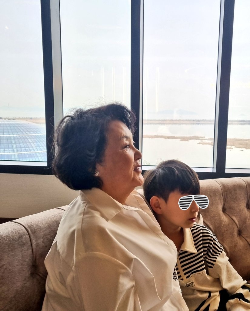 이름 없는 꽃 tweet media