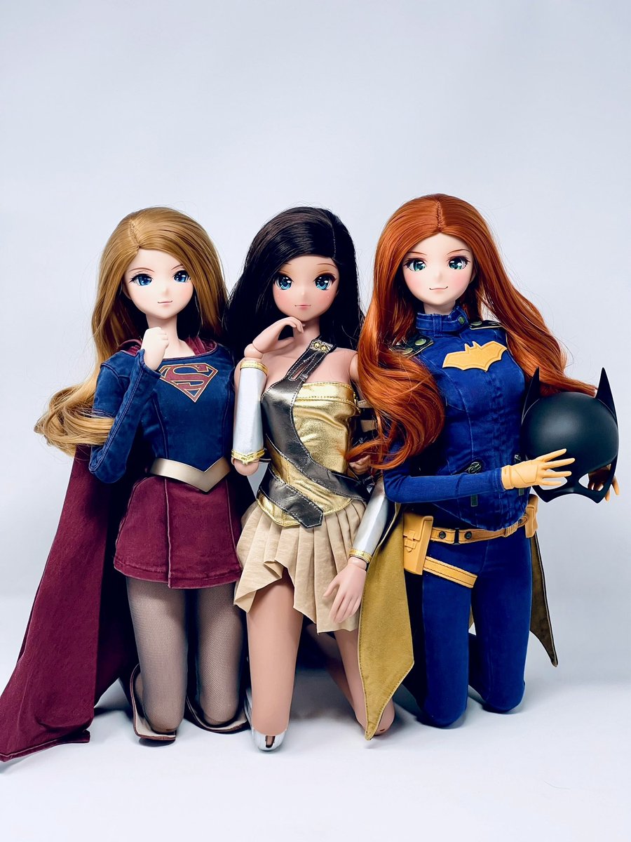 Sana joins the Super Hero Girls 🦸‍♀️🦸‍♀️🦸‍♀️ #Smartdoll #smartdolls #dollgerie #dannychoo #culturejapan #dcsuperheroes #dcheroes #WonderWoman #Batgirl #Supergirl #cosplayergirl #cosplay #dolls #bjd