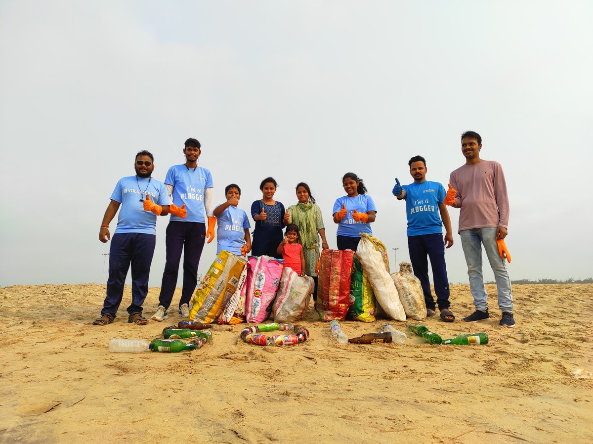 I_m_abhishek135's tweet photo. Grateful to everyone who joined us for the 563rd Plogging drive with Sattvic Soul!💙 Today, we took our 173rd Plogging to Paradeep Beach, making a positive impact on our environment
Together, we're making a difference,one clean-up at a time 🌊#Plogging #CleanUp #SustainableLiving https://t.co/SPsNojmb2z