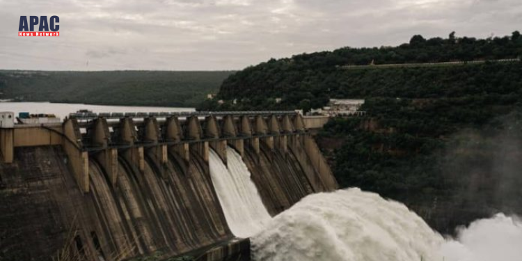 Apacnewsnetwork's tweet image. India’s hydroelectric power surge: 15 GW under construction, set to exceed 50% non-fossil energy by 2030

Also Read More - apacnewsnetwork.com/2024/04/indias…

#APACTechnology #power #energy #PowerandEnergy #Hydroelectric #surge #construction #fossil #hydroelectricpower