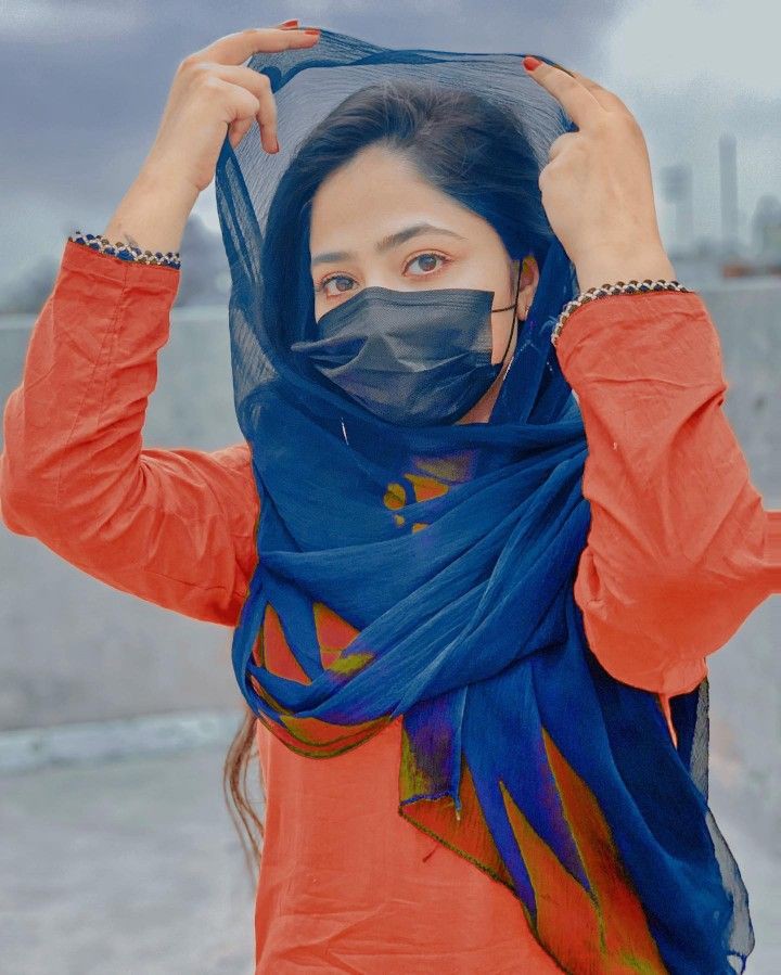Good afternoon ❤️

Comments follow like 💞💞

🌹ایسے لگ جائینگے گلے تمہیں عید کے دن
کہ بچھڑینگے تو بس جان چلی جائے گی💞