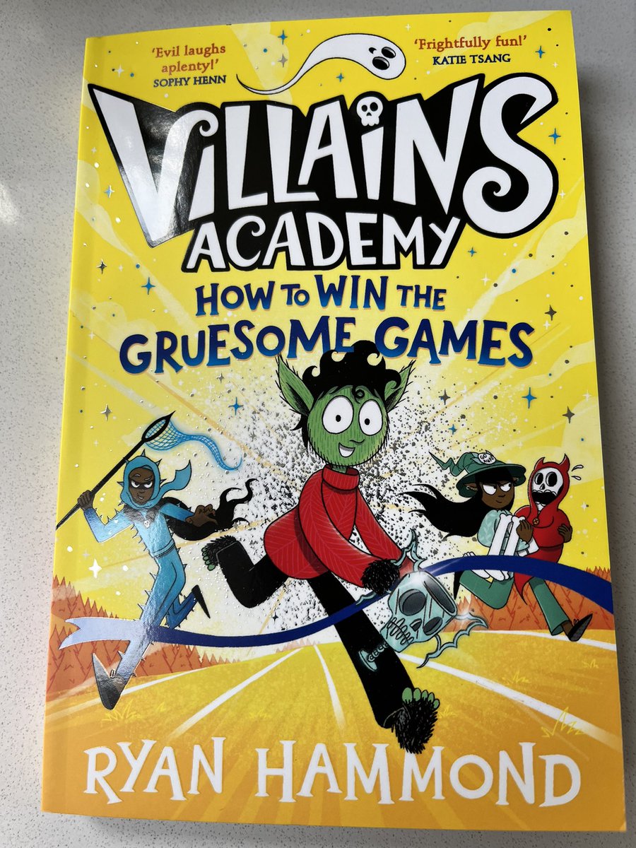 Über talented writer & illustrator @hamdesign is back with Villains Academy: How To Win The Gruesome Games - devilishly hilarious, empowering & celebrating our differences. Thanks @simonkids_UK @ellen_abernethy 📖 Out 25/4/24 for 7+. checkemoutbooks.wordpress.com/2024/04/07/vil…