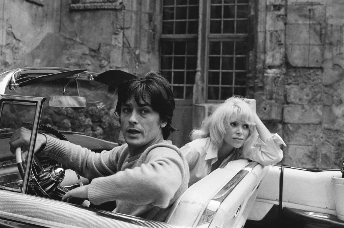 Alain Delon and Mireille Darc on the set of “Madly”, 1970. #AlainDelon #Delon #MireilleDarc #film #FilmTwitter