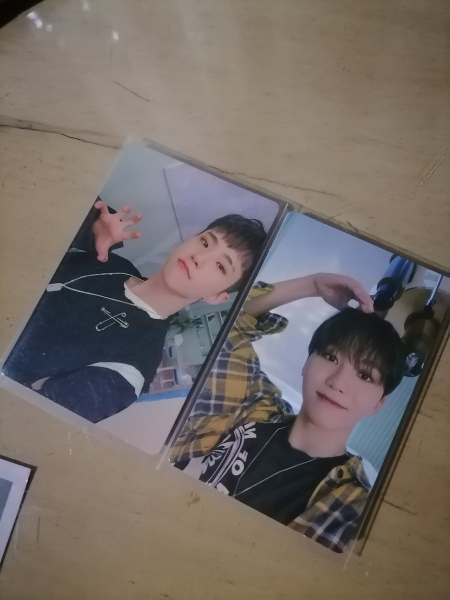 yooncart09's tweet photo. wts lfb svt pg

> wts lfb seungkwan attacca carver
> hoshi attacca carver 
₱120 + pf&amp;lsf

mod: flash express https://t.co/UcO1X4lajp