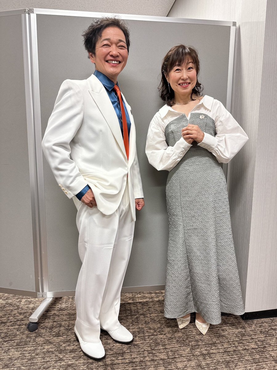 aoni_official's tweet photo. #山崎和佳奈

【劇場版名探偵コナン〜100万ドルの五稜星〜』
・完成報告会
・SPファンミーティング
〈4月7日(日)@都内某所〉

楽しい会になりました！
映画公開までもう少し！！！

主題歌は♬
大切な人を想う旋律
aikoさん”相思相愛”

蘭の活躍もお楽しみに♡
勝平さんとパチリ!
#100万ドルの五稜星 https://t.co/k6m69NlenF