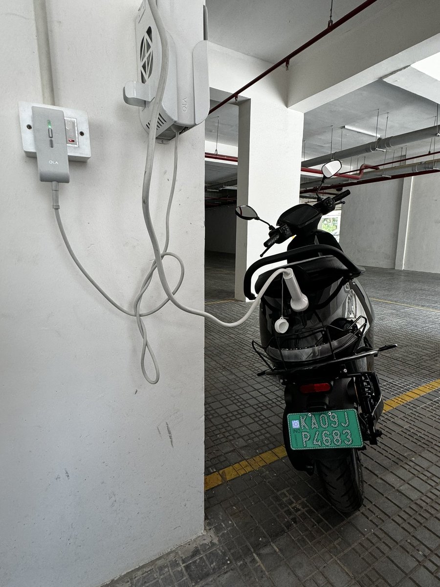 shreeg0512's tweet photo. After 83 days of persistence, my Ola S1 Pro 2nd gen is finally up and running!
Countless calls, tweets, emails, visits to the head office, and a trip to the @OlaElectric service center later, it's back in action. 🙌
Fingers crossed it stays that way!
#backonroads🙏🏻 https://t.co/lOYBAXyqlR