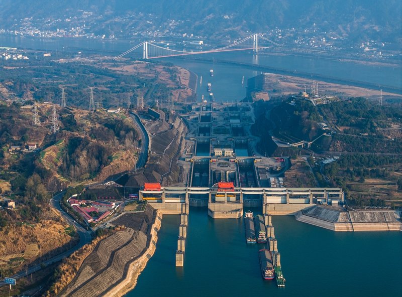 The ship lock of the #ThreeGorgesDam, the world's largest #hydropower project, saw its cargo throughput exceed 30 million tonnes in the first quarter of 2024, while a total of 8,080 ships passed through the ship lock in the same period, the latest data showed. #CleanEnergy