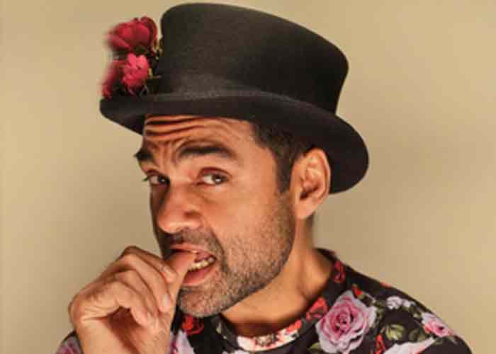 yespunjab's tweet photo. Abhay Deol offers glimpse of his 'mad as hatter' photoshoot; asks fans for his 'DJ name'
#AbhayDeol #madashatter #Photoshoot #DJname #Actor #Bollywood #TrialbyFire #Yespunjab
@AbhayDeol
https://t.co/lxTHPjeY2c https://t.co/BNnpZvB73e