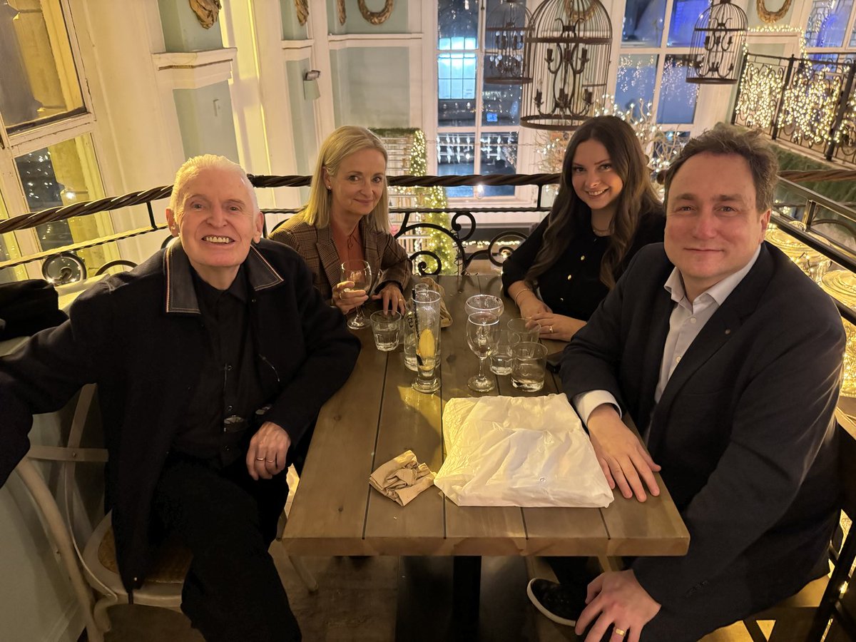 Last night in the continually delish Lpool #Mowgli we were joined by Canadian legend Mark Critch & wife Melisa. Check out the ace series ‘Son of a Critch’ on Paramount +👌