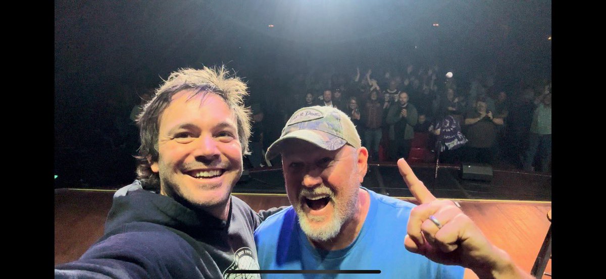 @ElsinoreTheatre Thank you for having me and my awesome opener @nickhoff tonight in Salem Oregon. Thanks to my fans for always supporting me and loving to laugh. Great way to wrap up the week. Just got back in Huskerland. GBR!