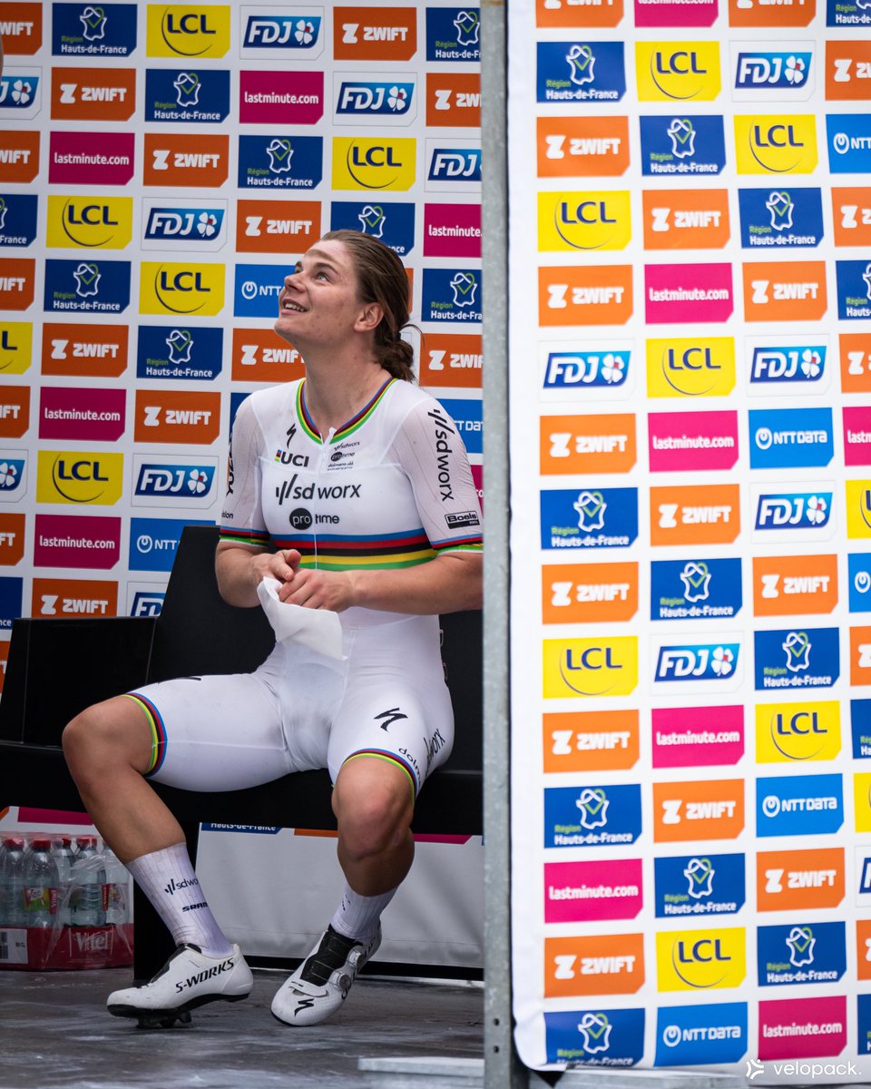 pacofoot's tweet image. Hier, la championne du Monde @LotteKopecky a remportée @RoubaixFemmes 🔥🌪️ et on y était avec @velopack 🥰