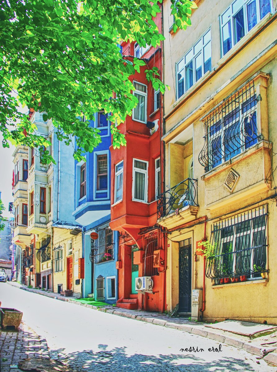 #SundayYellow #StreetSunday #istanbul #istanbullife