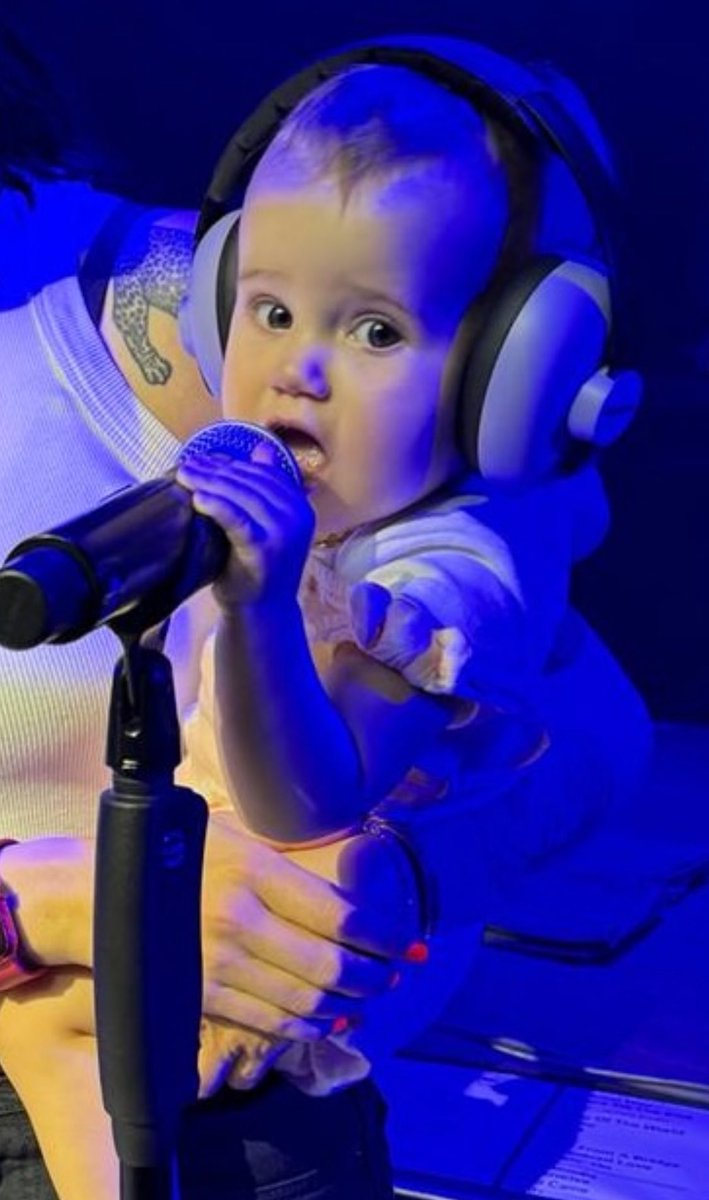 Goldie’s sound checking skills are on point it has to be said 🥰