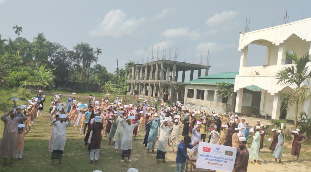 🌙 Bangladeş / Ramazan - 2024 Zekat bağışlarınızı güvenle ulaştırmaya devam ediyoruz. Ramazan organizasyonları kapsamında Bangladeş'teki kardeşlerimize zekat emanetlerinizi ulaştırdık. Destek olan tüm bağışçılarımızdan Allah razı olsun.