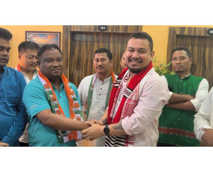 Ghar Wapsi of Dhemaji District Youth Congress President Krishna Kuli, who had joined BJP in the presence of sitting BJP MP and current Candidate pradhan baruah..