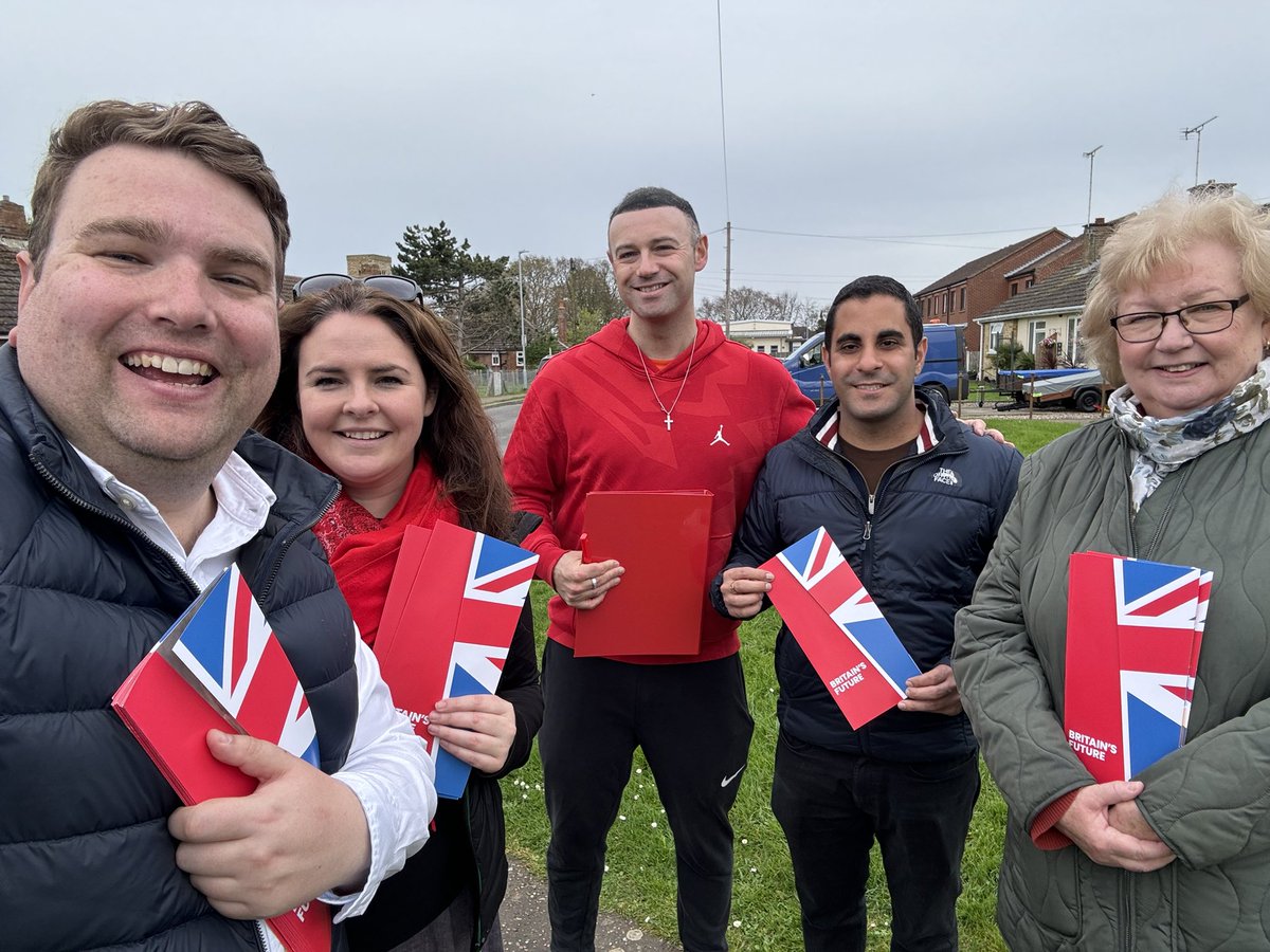 What a day we had in Hopton! Hundreds of conversations about what the village needs and what needs to change. People here want a full time MP that’s focussed on delivering for every single one of our towns and villages — and with Labour — that’s exactly what I’ll do.