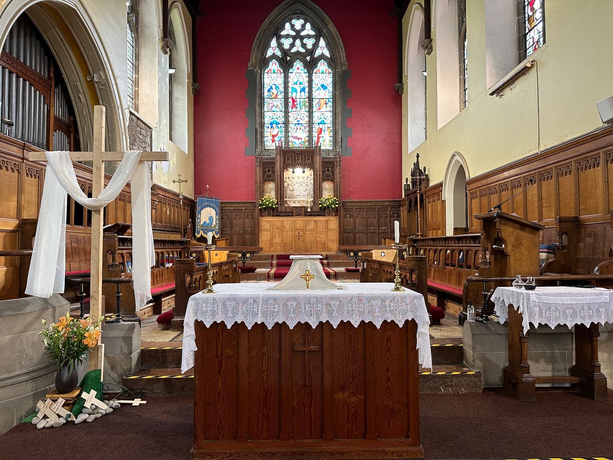 A joy to join Christ Church Walmersley for their Eucharist on the second Sunday of Easter … (Easter 2 always sounds like a sequel to me … ‘Easter 2 … this time he’s risen and no walls are gonna stop him …’ #HeisRisen #Alleluia