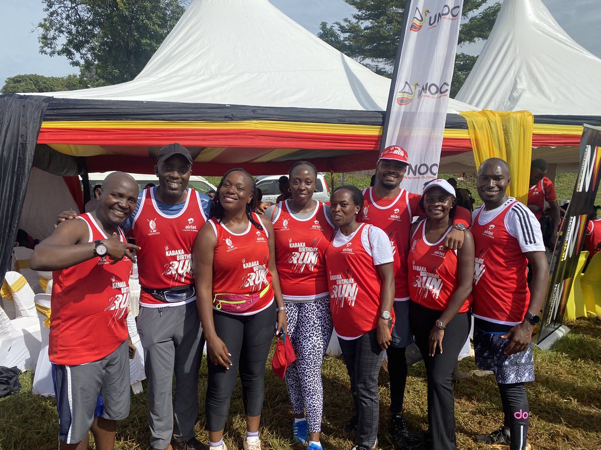 The Katikkiro Buganda kingdom @cpmayiga & Prince Daudi Kintu Wassajja visited the UNOC tent following the #KabakaBirthDayRun where they were received by CFO Emmanuel Mugagga. UNOC staff participated in the different races all for the good cause, to fight to end HIV/AIDS by…