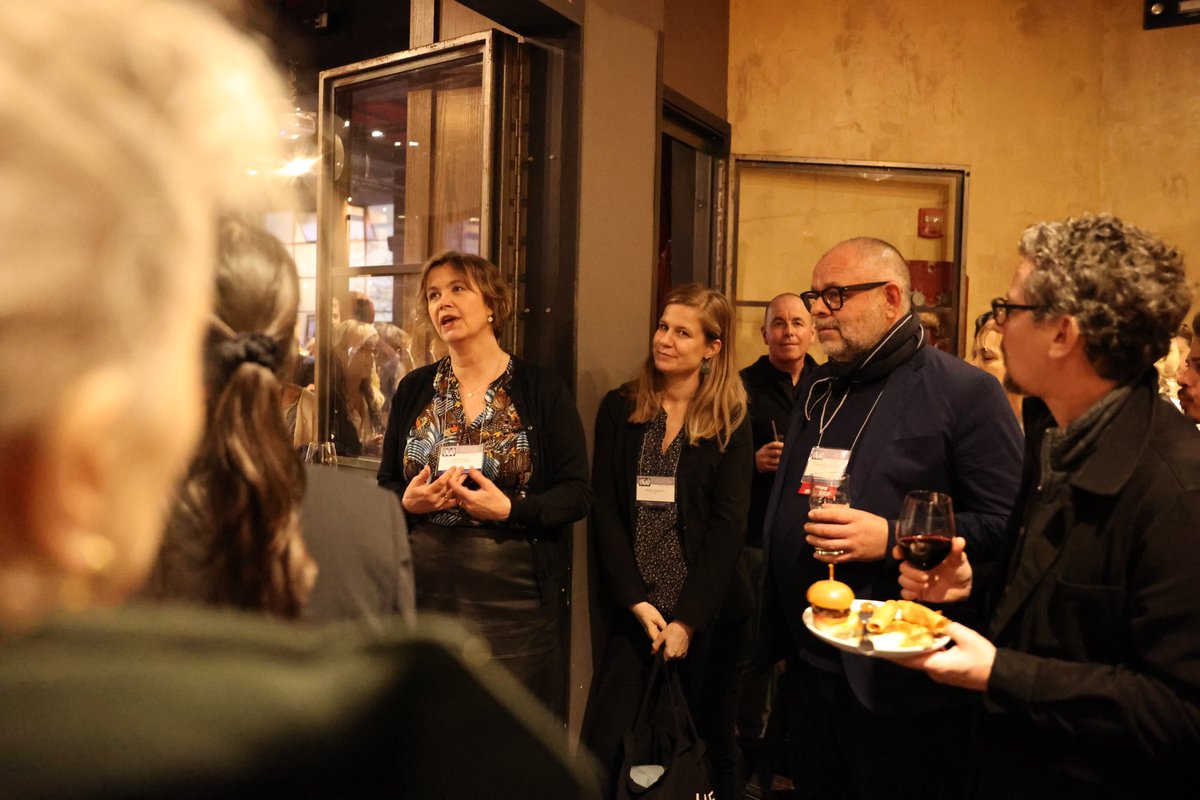 How great to see so many friends of CoCo at the #NISA reception in San Francisco #ISA2024 ! 🤩 We want CoCo to remain the key platform for innovative scholarship on & from the #Nordic region. (But not only - you can read our full journal profile here: journals.sagepub.com/description/CAC).