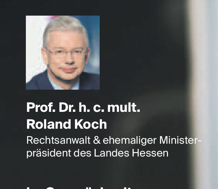 Roland Koch hat Jura studiert und ist lehrt ohne Promotion an einer privaten Hochschule. Als Jurist sollte er wissen, dass der Zusatz 'mult' erst ab dem dritten Doktortitel gleicher Ebene zu führen ist. Erstaunlich ist zudem, dass er einen Ehrendoktor von der Rechtshochschule