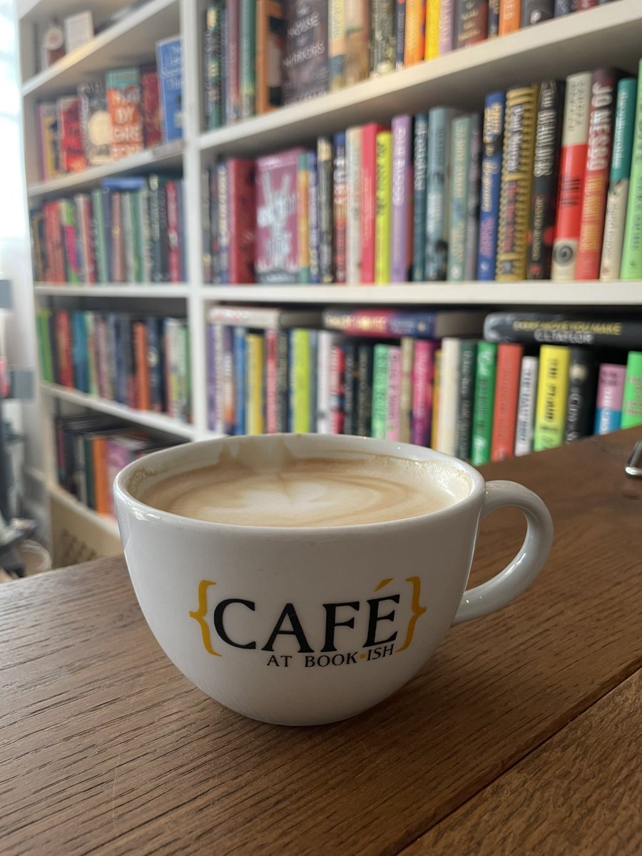 And we are now open on Sundays 10-4! Pop in and say hello 👋 📚 ☕️ 🎵