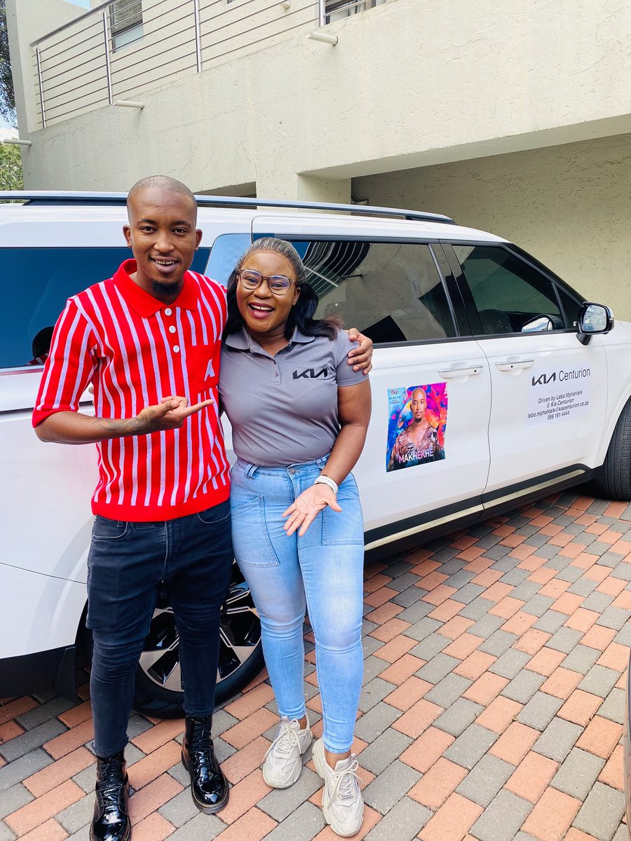 KorengSelebogo's tweet photo. 🎉i am thrilled to announce that @_tshepotau, the runner-up of #BBMzansi S4, also known as #Makhekhe, is proudly driven by Lebo Mphahlele @KiaCenturion!🚗 Get ready for some amazing journeys ahead with Makhekhe &amp; Lebo Mphahlele as they drive towards new adventures! #Rakhekheleza https://t.co/hoRWWfUD2y