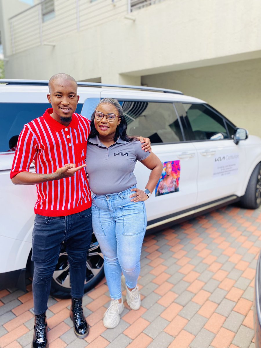 KorengSelebogo's tweet photo. 🎉i am thrilled to announce that @_tshepotau, the runner-up of #BBMzansi S4, also known as #Makhekhe, is proudly driven by Lebo Mphahlele @KiaCenturion!🚗 Get ready for some amazing journeys ahead with Makhekhe &amp; Lebo Mphahlele as they drive towards new adventures! #Rakhekheleza https://t.co/hoRWWfUD2y