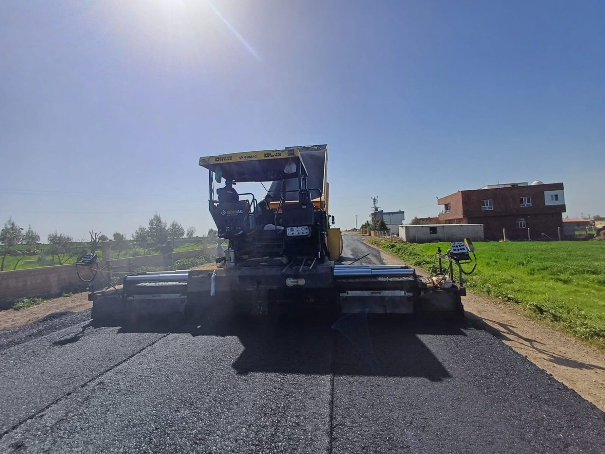 Şanlıurfa kırsalı için Büyükşehir ekiplerimiz hafta sonu mesaisinde🚧

Otoban kalitesinde uzun ömürlü yollar için #BüyükşehirHerYerde.