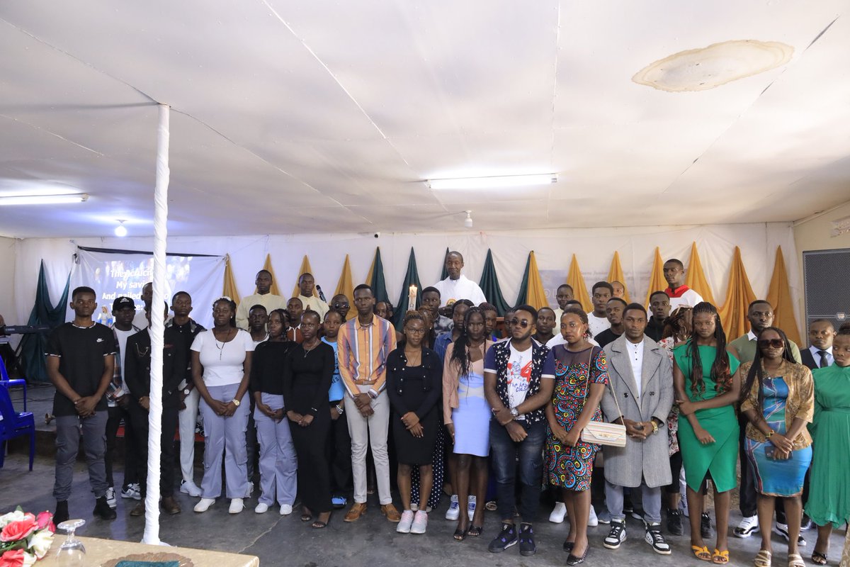 TeenzCrown's tweet photo. "As we bless and send forth our ambassadors of @seetahighsch
  May they shine brightly, representing our values with pride and making a positive impact wherever they go. Best wishes on your journey ahead! 🌟 #SeetaHigh #Ambassadors #FutureLeaders" https://t.co/POPTsMCGSs