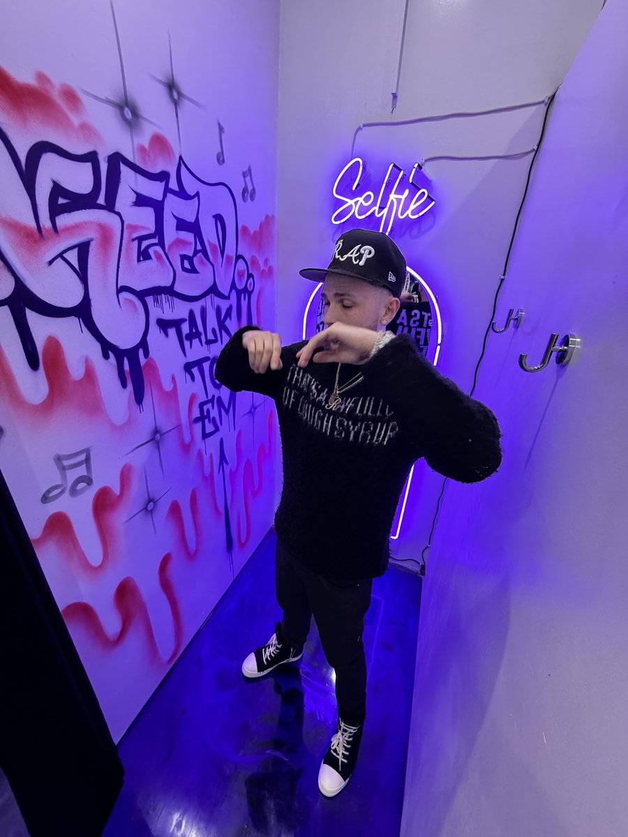 Raymonddd0's tweet photo. https://t.co/0ebY7ETB1l