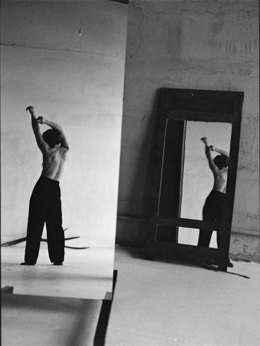 Inner space 

Feb. 2022
objkt.com/tokens/hicetnu…