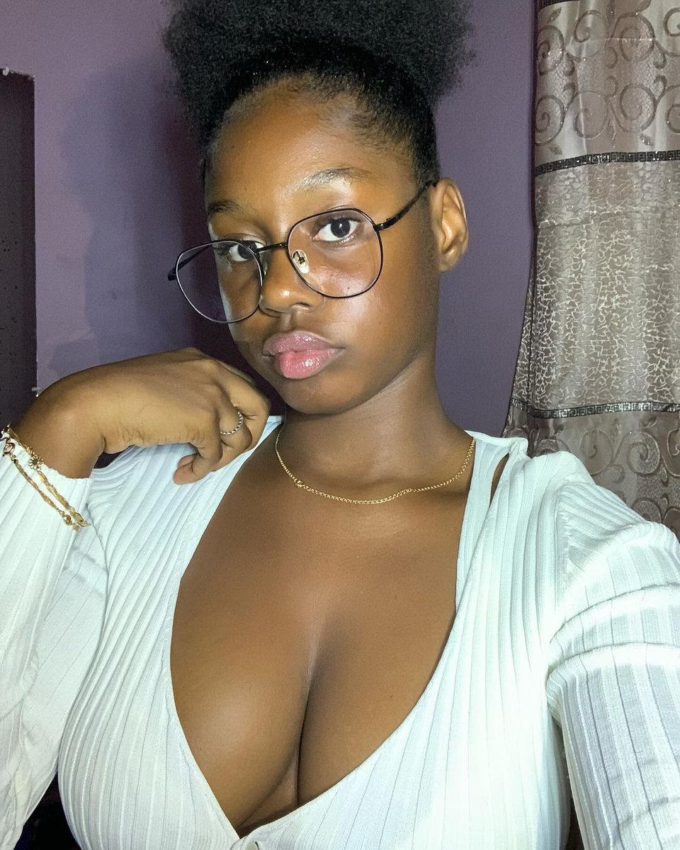 What did you hear about girls on glasses ? 😌