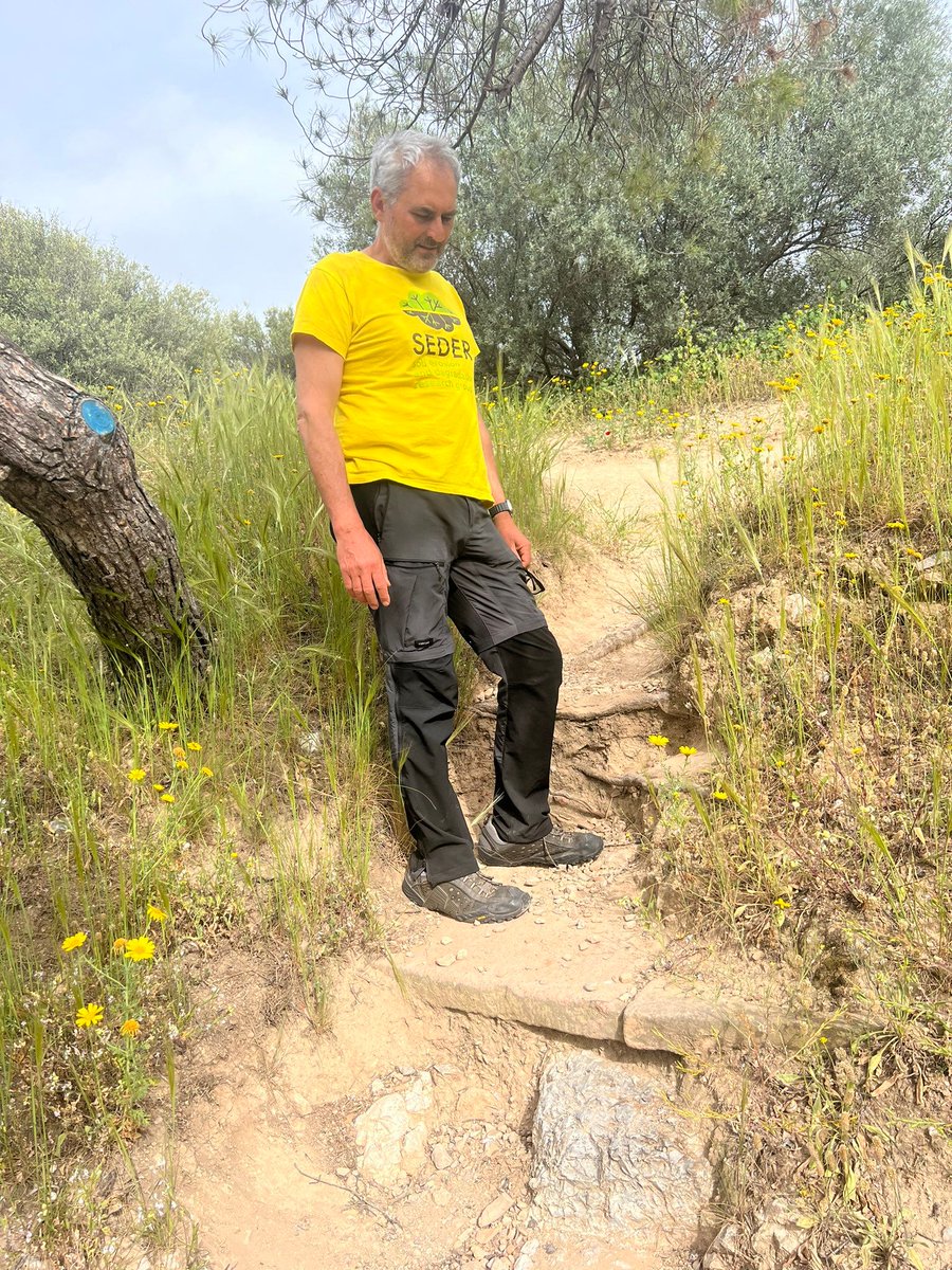 SEDER @SEDERero (Soil Erosion and Degradation Research Group University of Valencia) measures #erosion on mountain roads and trails across the #Mediterranean. SEDER is now in Greece @PrimaProgram @REACT4MED @yannishimself @keesstra_saskia @CdCienciaUV @UV_EG @ArtemioCerda