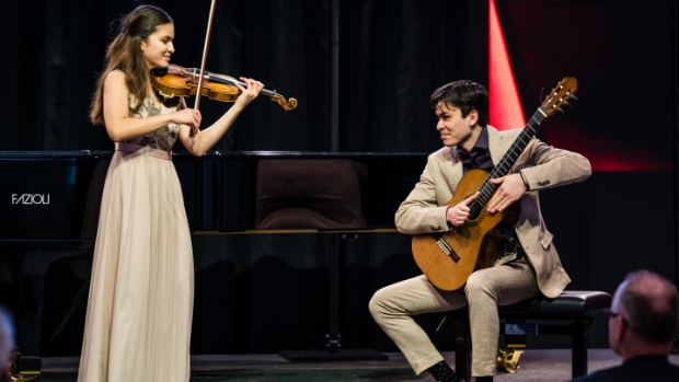 Uniek concert van broer en zus in eigen dorp -  hartvanlansingerland.nl/l/152431